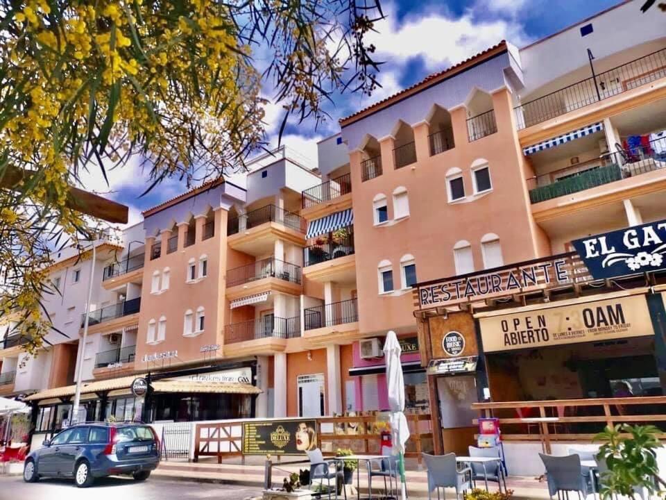 Lovely Apartment In Playa Flamenca Orihuela Kültér fotó